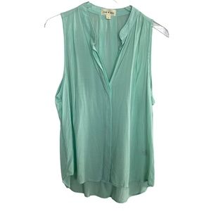 Cloth & Stone Sleeveless Button Up Blouse in mint green